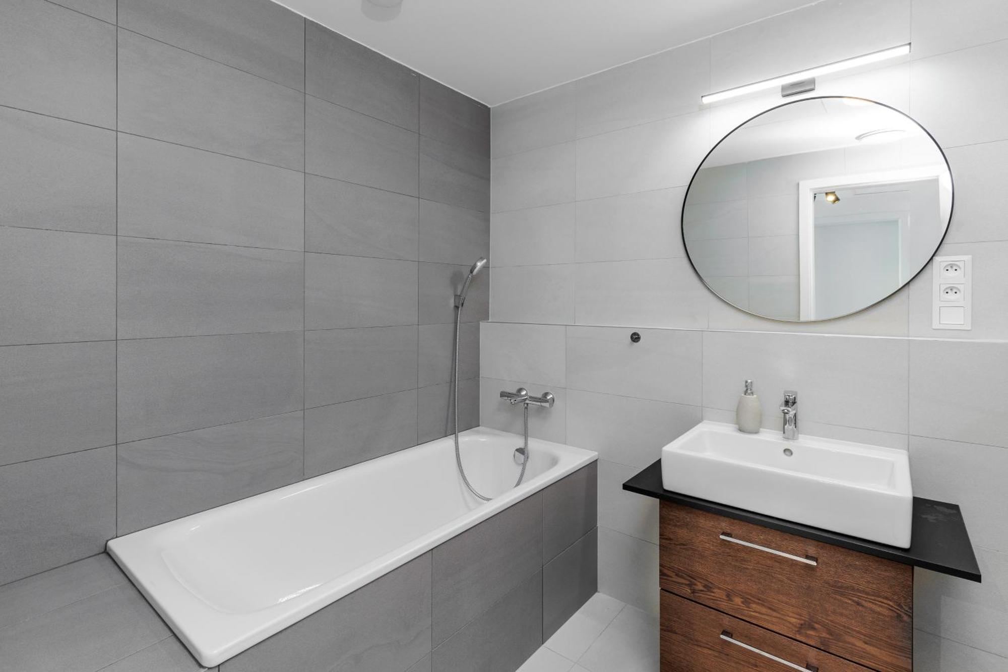 Sky Park 1 - Luxurious #Instaworthy Apartment In Downtown City Center With Included Parking, Best Address In Town Bratislava Exteriör bild